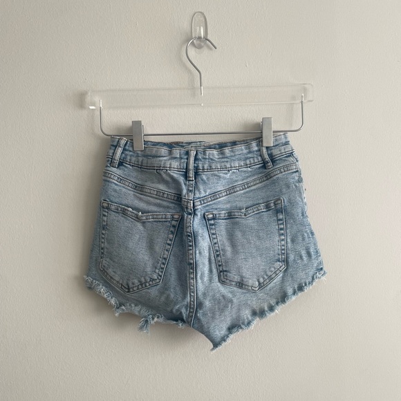 Zara distressed girls denim shorts Size: 2 - Picture 3 of 3